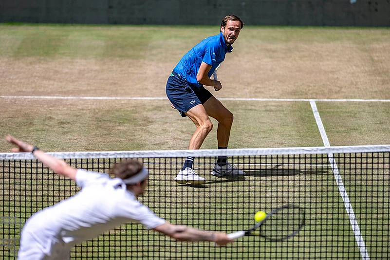 Germany ATP Halle Open tennis tournament Final Alexander Bublik Vs Daniil Medvedev_5
