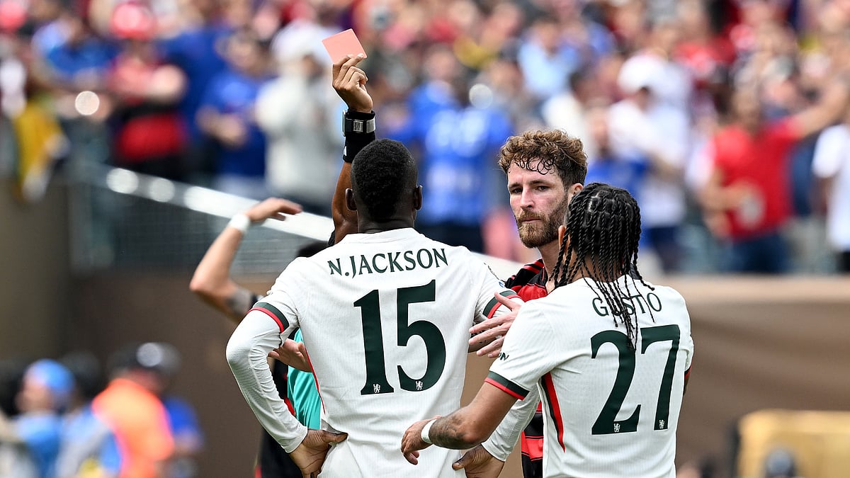 File : ES Tunis vs Chelsea, FIFA Club World Cup 2025: Nicolas Jackson sent off against Flamengo.