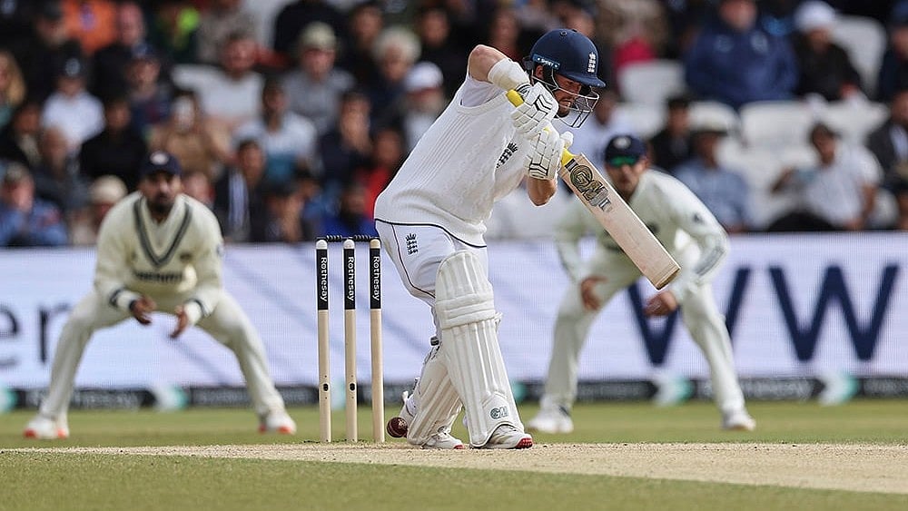 | Photo: AP/Scott Heppell : India vs England 1st Test: ENG require 370 runs on the final day.