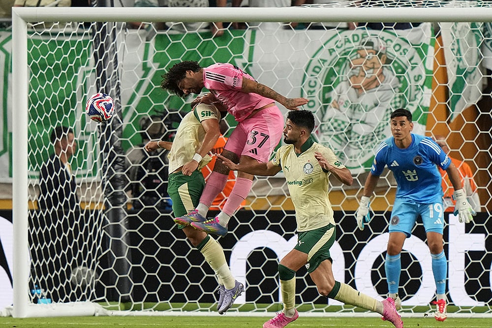 Fifa Club world cup 2025 Group A match Inter miami vs Palmeiras in Florida_Maximiliano Falcon