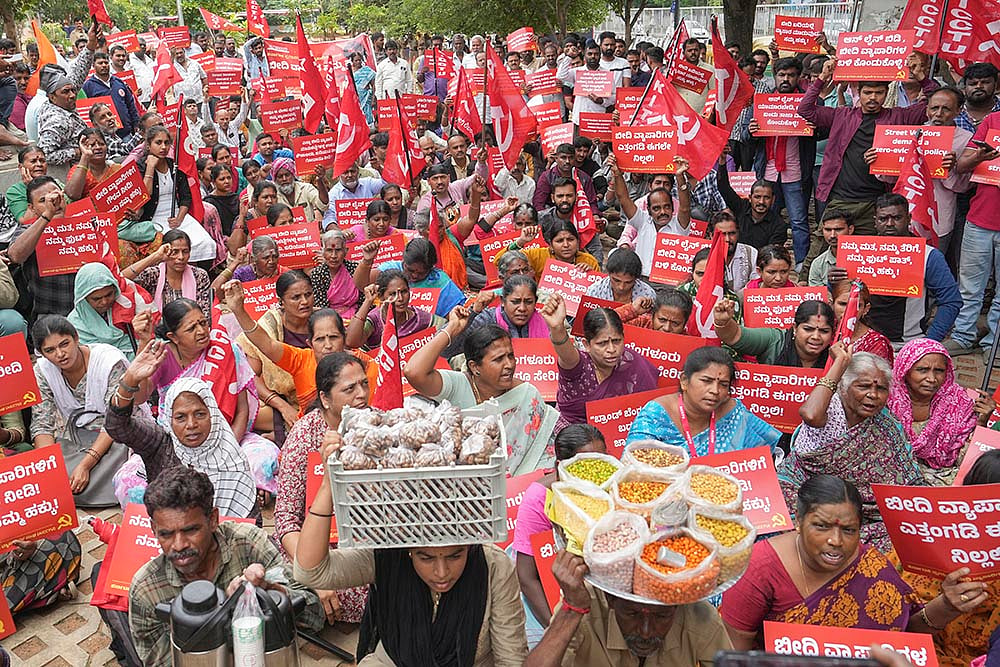 Street vendors protest in Bengaluru