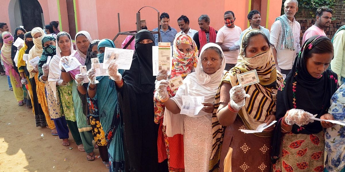 File Photo  : Representative Image I Voters lined outside booths 