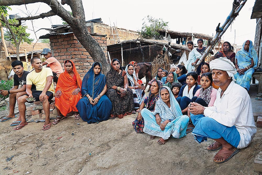 | Photo: Ranjan Rahi | : On August 1, the ECI published a draft electoral roll with 7.24 crore electors. More than 65 lakh names were excluded, with the Commission citing reasons such as death or permanent migration out of Bihar.