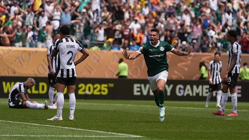 Palmeiras Vs Botafogo FIFA Club World Cup round of 16 Paulinho