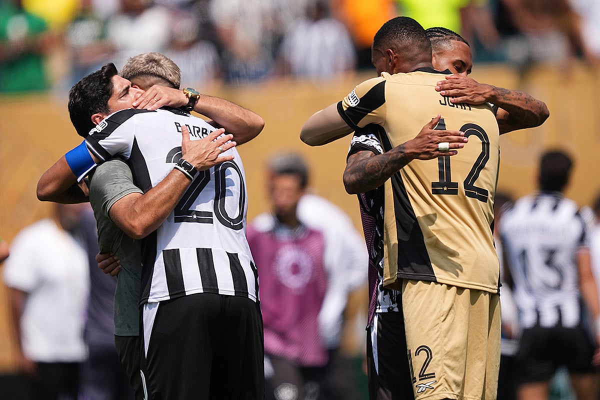 Palmeiras Vs Botafogo FIFA Club World Cup 2025 Round Of 16 match in Philadelphia_Alexander Barboza