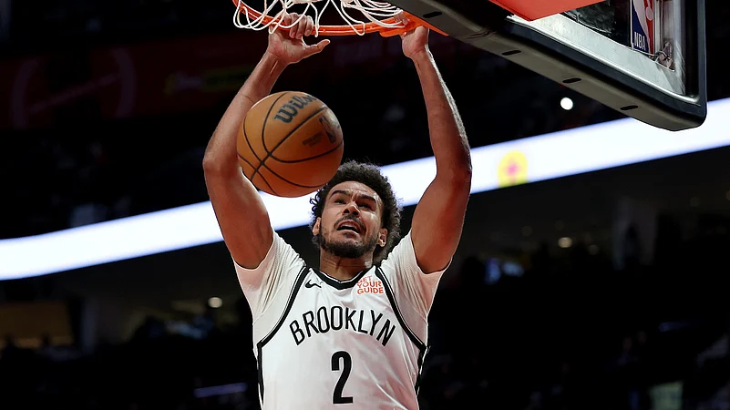 Cameron Johnson scores on a dunk