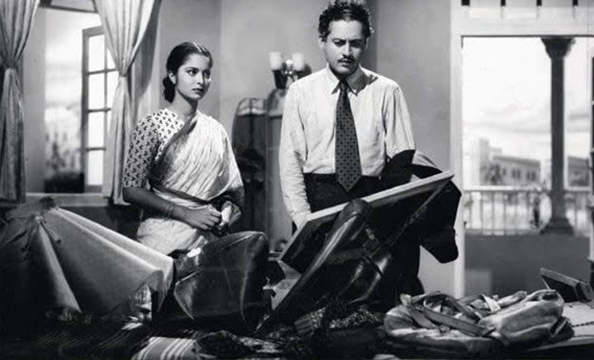 Kaagaz Ke Phool Still