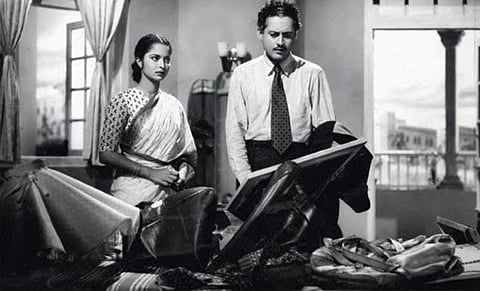 Kaagaz Ke Phool Still
