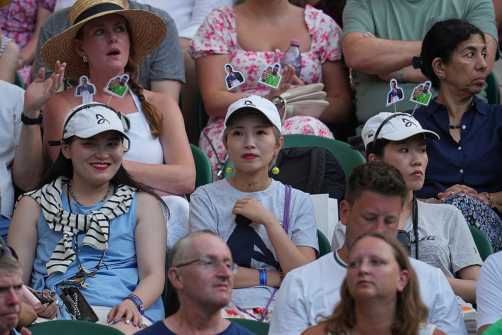 Wimbledon tennis 2025 1st Round Novak Djokovic vs Alexandre Muller in London_Djokovic Supporters