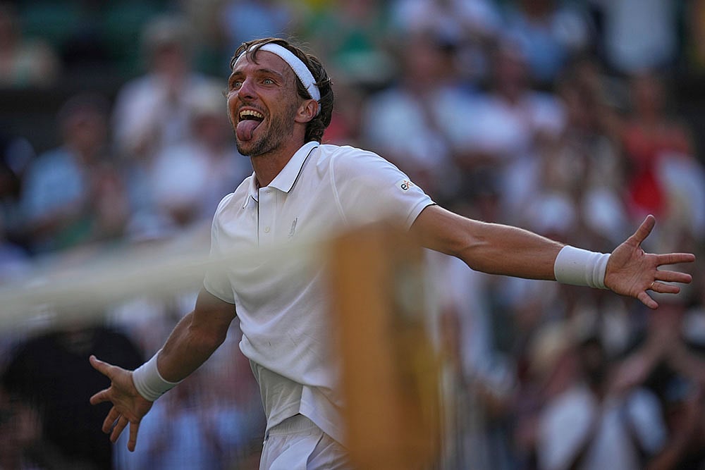 | Photo: AP/Kin Cheung : Wimbledon Tennis: Alexander Zverev Vs Arthur Rinderknech