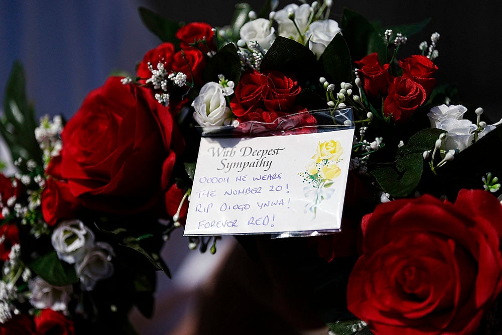 Portuguese footballer & Liverpool forward Diogo Jota died in accident: 