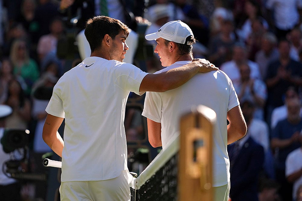 Wimbledon Tennis 2025 2nd round game Carlos Alcaraz vs Oliver Tarvet: 2