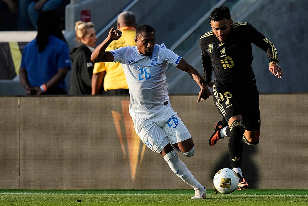 CONCACAF Gold Cup 2025 semifinal match Mexico vs Honduras in California: Alexis Vega