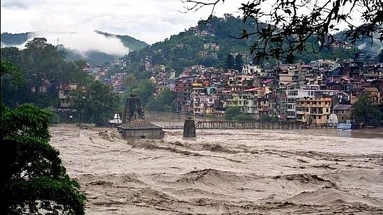 Heavy rains batter Himachal Pradesh
