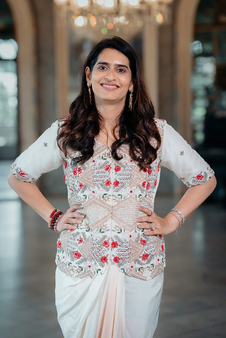 Ritu Agarwal - null