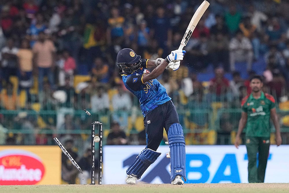 Sri Lanka Vs Bangladesh 2nd ODI cricket match in Colombo_Dushmantha Chameera