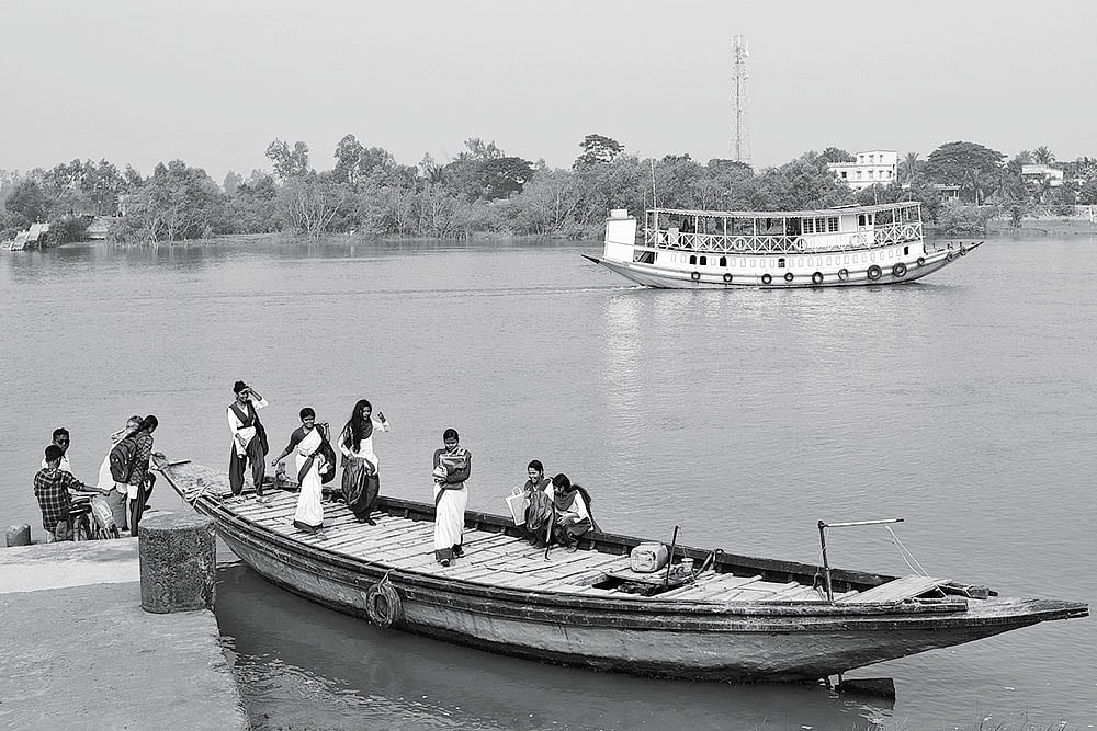 Students from various habitable islands of the Sundarbans