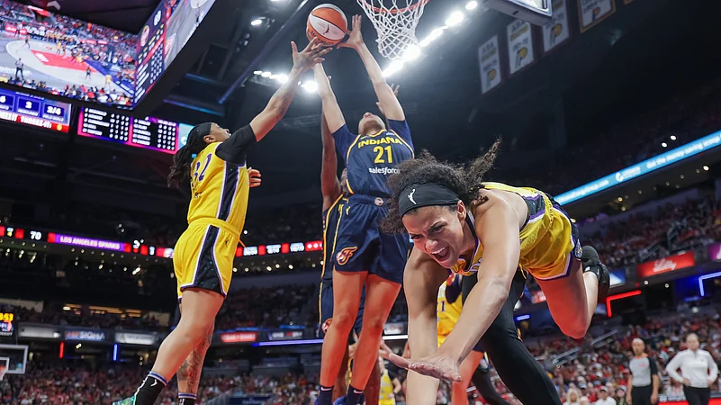 WNBA-LA-Sparks-Basketball