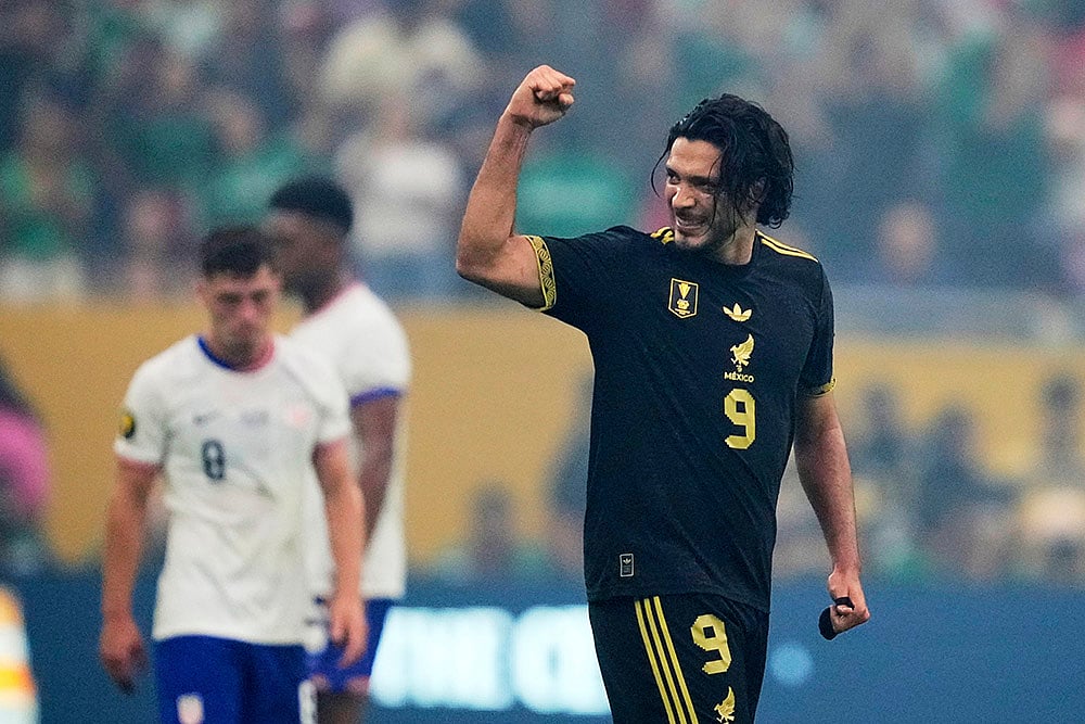 CONCACAF Gold Cup Final 2025 United States vs Mexico Soccer match  in Houston: Raúl Jiménez 