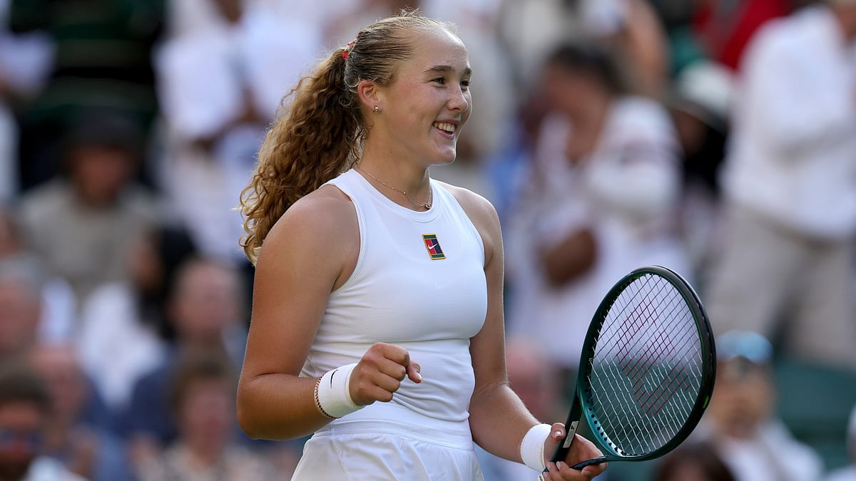 File : Mirra Andreeva at Wimbledon 2025. 