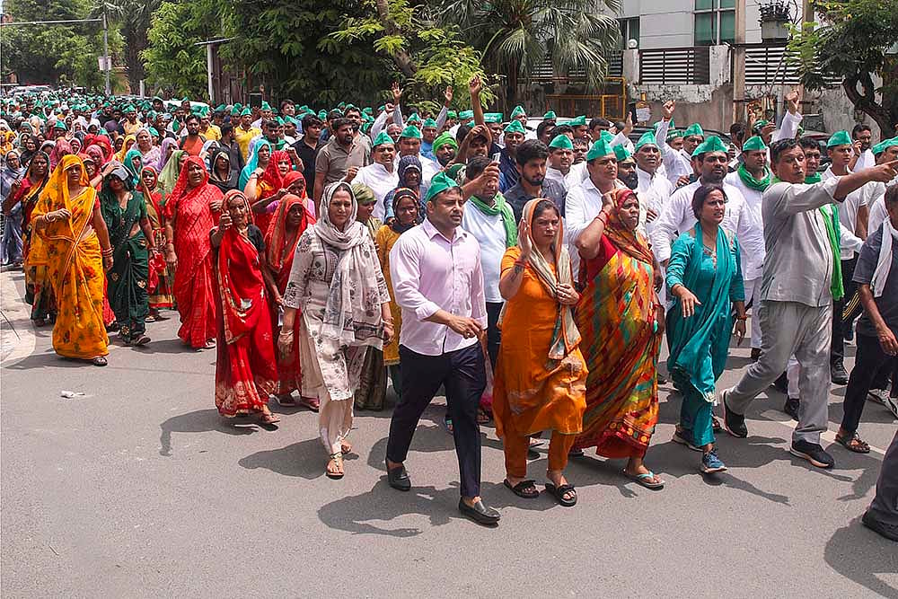 Farmers protest in Noida