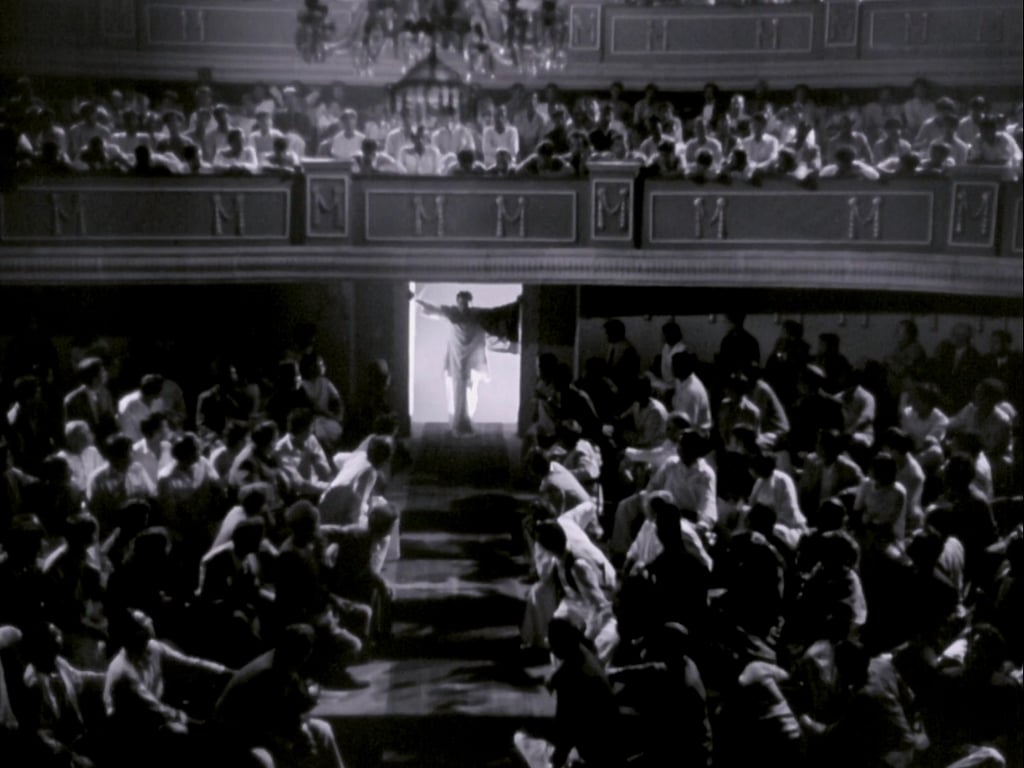 Guru Dutts iconic crucified Christ-pose in Pyaasa climax