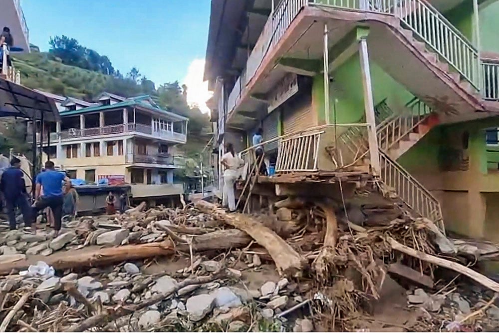 Himachal Pradesh weather; cloudburst and flash flood hit Mandi area of HP_Thunag