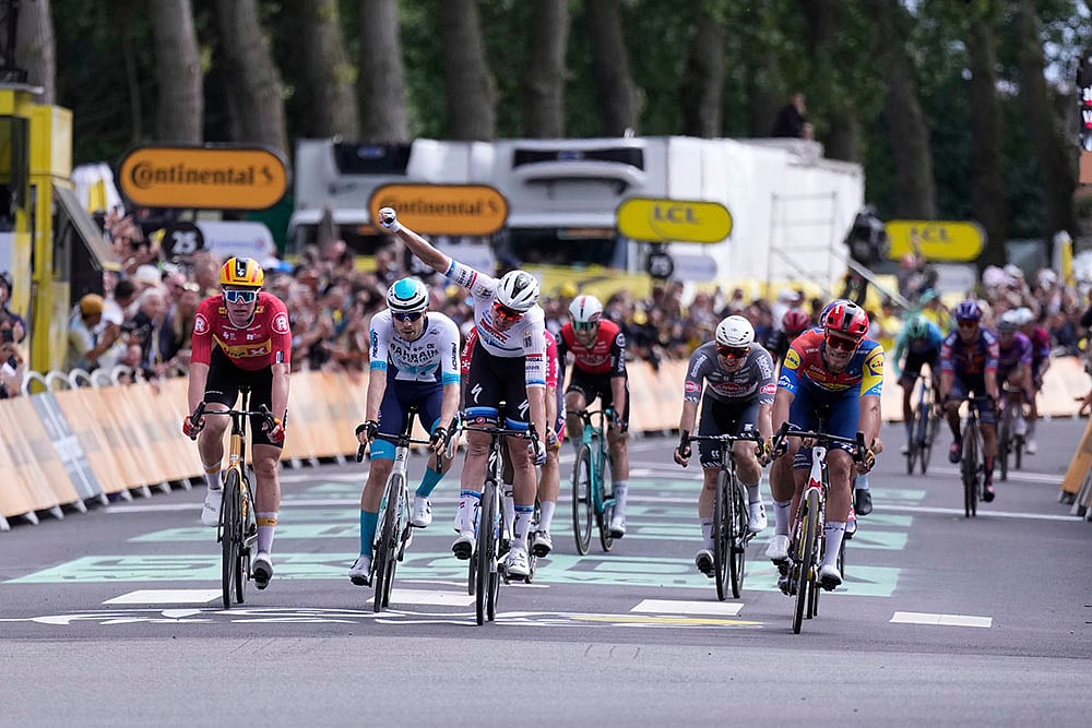 Third stage of the Tour de France 2025 cycling race photos_Belgiums Tim Merlier