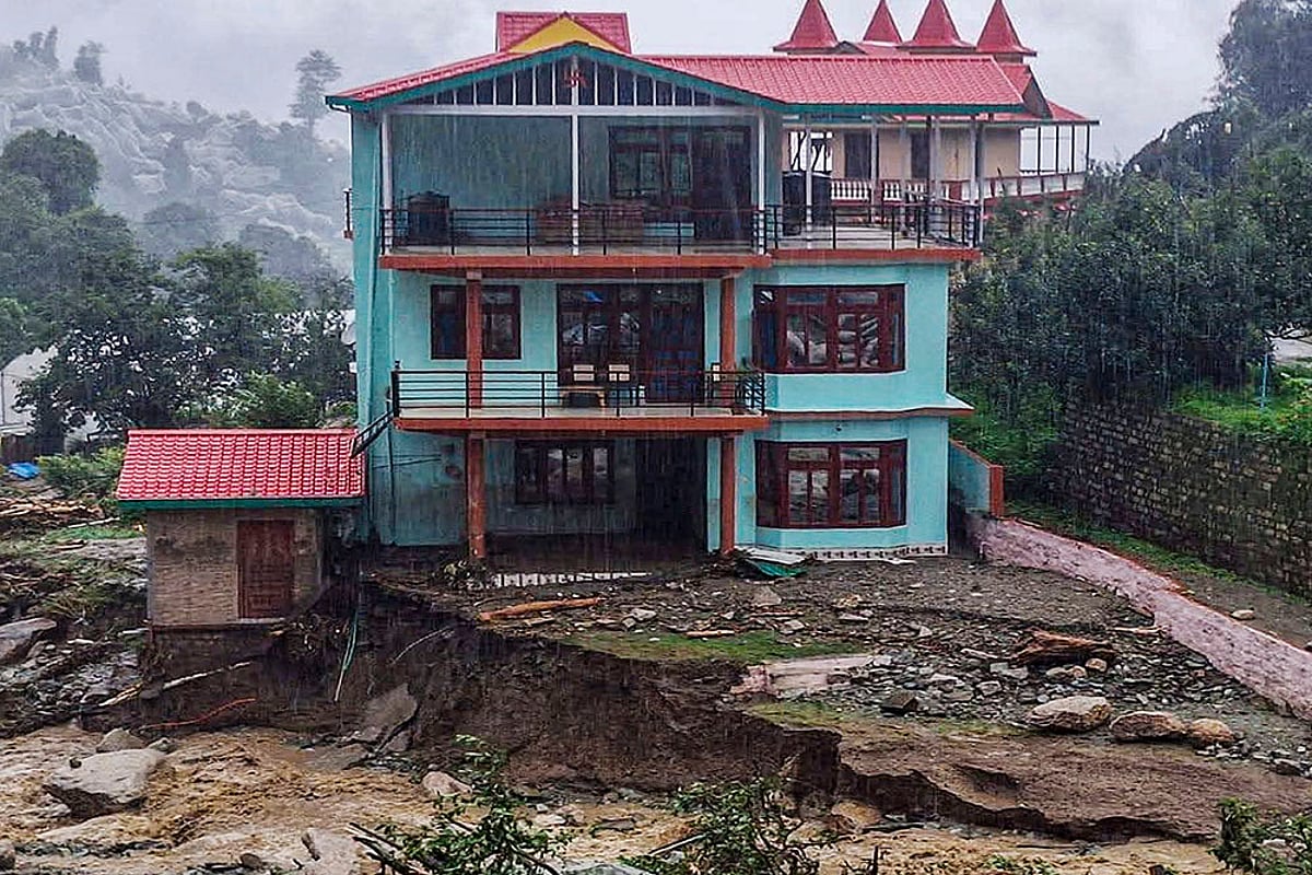 Himachal Pradesh weather; cloudburst and flash flood hit Mandi area of HP_Thunag