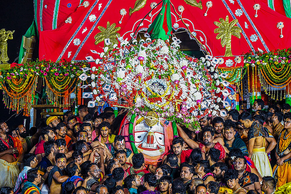 Rath Yatra festival: Niladri Bije ceremony in Puri