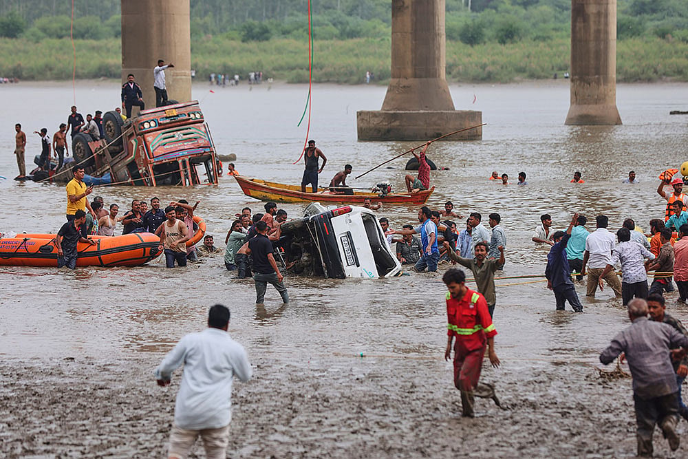 Vadodara Bridge Collapse