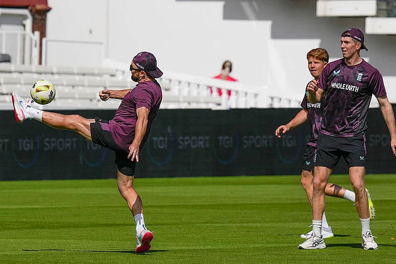 India vs England 3rd Test, Englands training in Lords cricket ground_ Zak Crawley, Ollie Pope