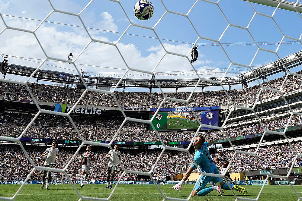 Fifa Club World Cup SF soccer match Fluminense vs Chelsea in New Jersey_Fluminense goalie Fabio