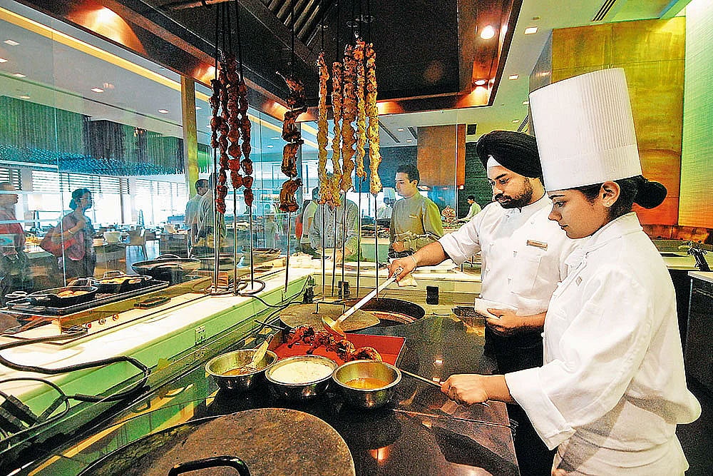 | Photo: Narendra Bisht : Oberoi Hotel Management, New Delhi
