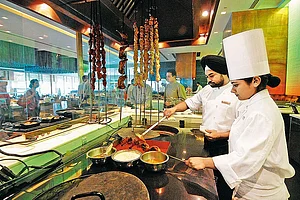 | Photo: Narendra Bisht : Oberoi Hotel Management, New Delhi