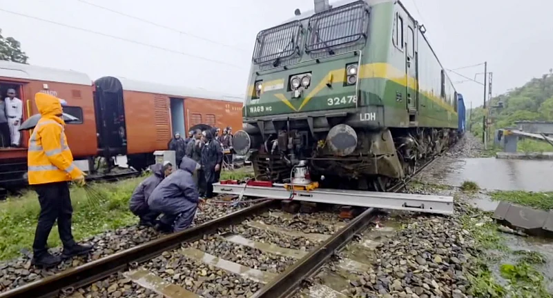 Goods Train Derailed Kothavalasa-Kirandul