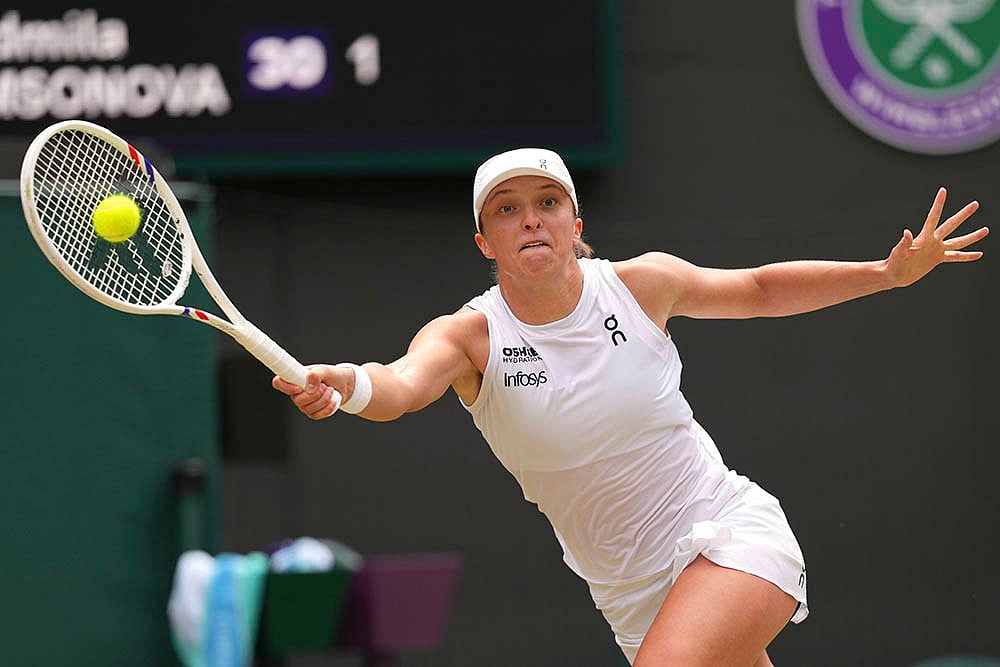 Wimbledon Tennis 2025 Quarter-Final Iga Swiatek vs Liudmila Samsonova photos_9