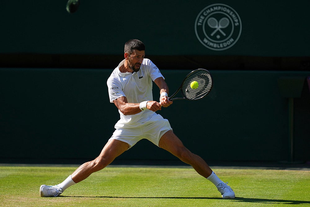 Wimbledon Tennis 2025 mens semifinal match Novak Djorkovic vs Jannik Sinner_2
