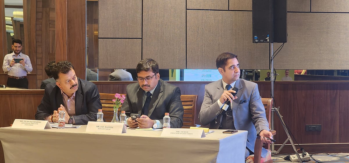 Tilak Raj Sharma, R. D. Nazeem, Dr. Yunus, IAS, Director Industries