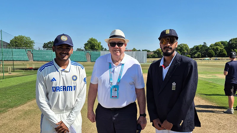 bcci X ind u19 vs eng u19 toss