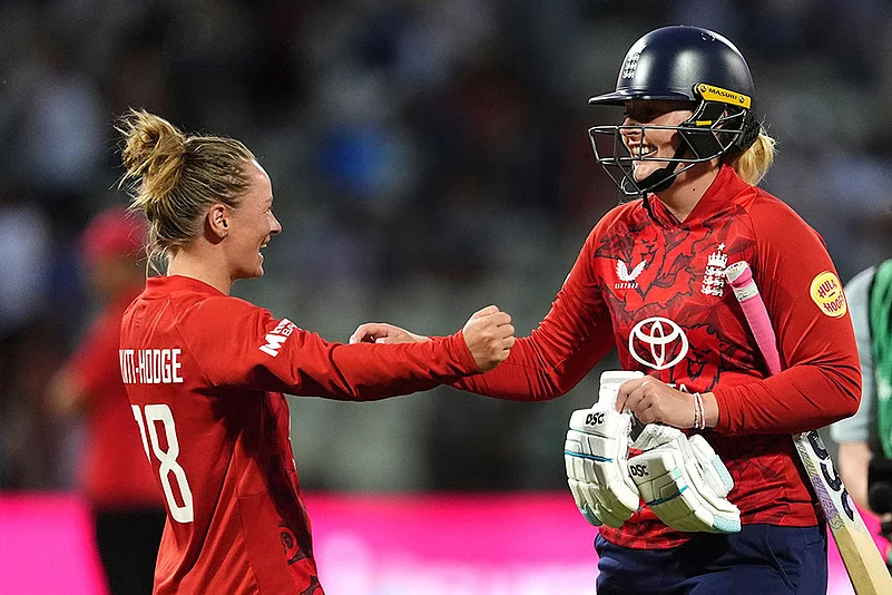 ENG-W vs IND-W 5th T20I
