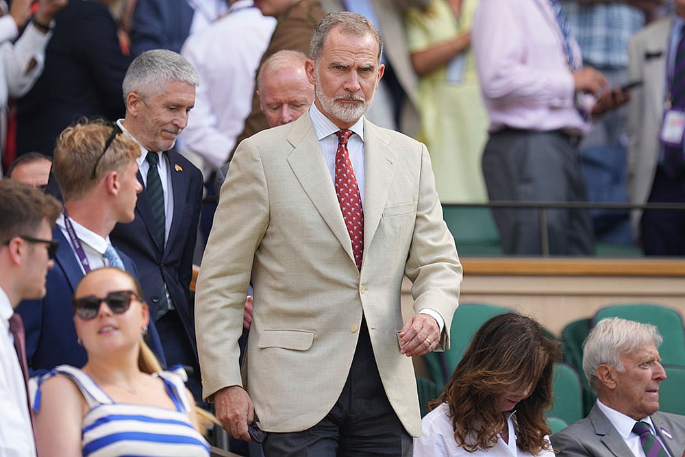 Britain Wimbledon Tennis: Carlos Alcaraz vs Jannik Sinner