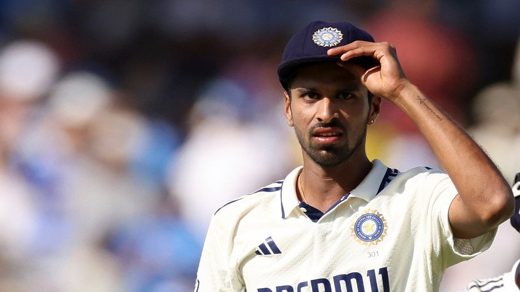 AP/Richard Pelham : India's Washington Sundar gestures as he walks towards pavilion after England's inning