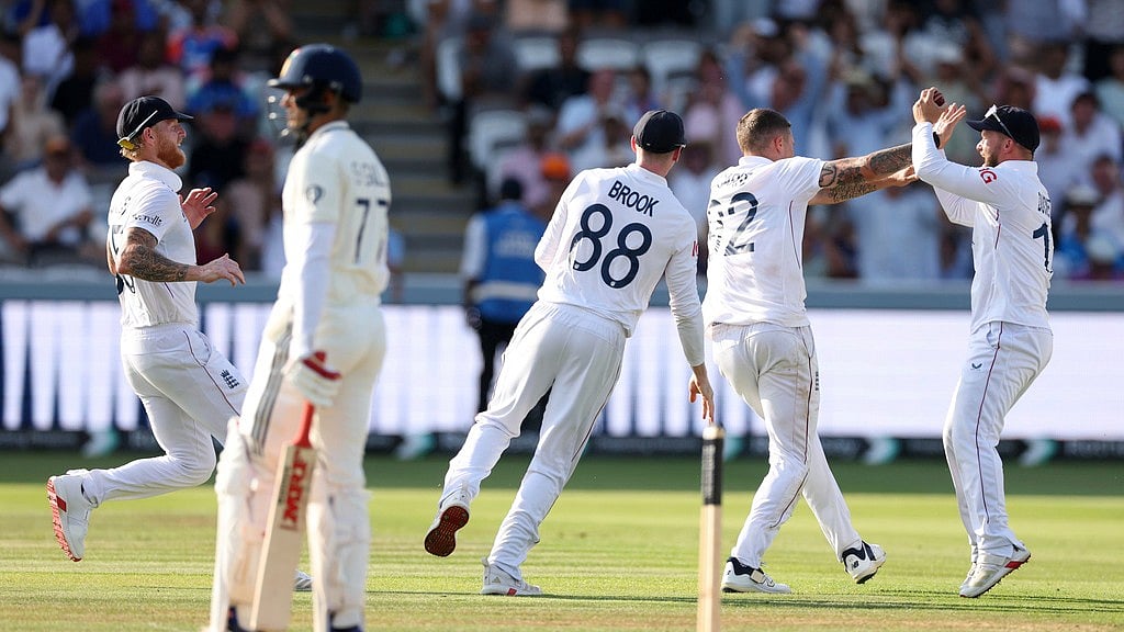 AP/Richard Pelham : England's Brydon Carse, second right, celebrates with teammates after the dismissal of India's captain Shubman Gill.