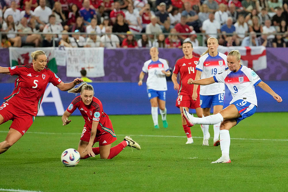 UEFA Womens Euros 2025 England vs Wales soccer group D match photo: Beth Mead