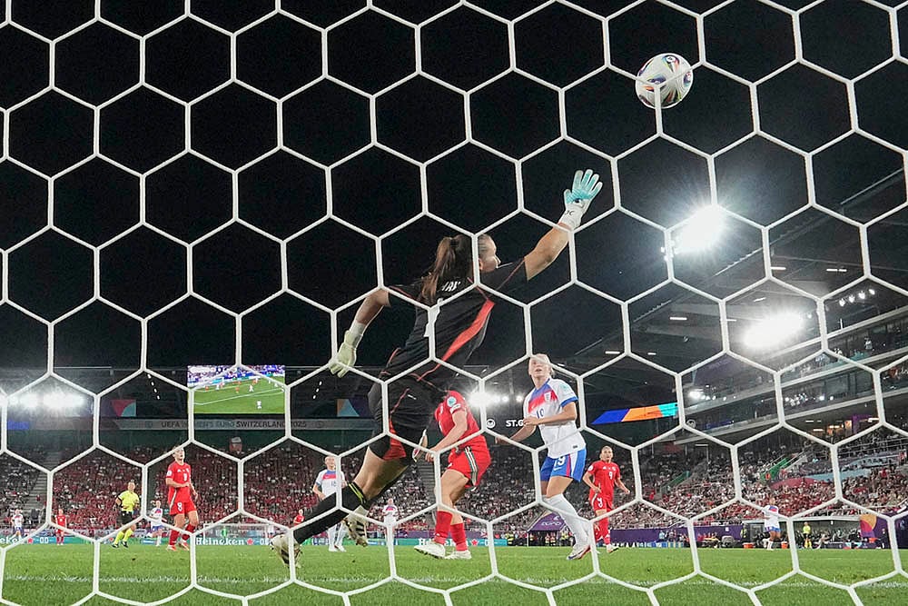 | Photo: AP/Martin Meissner : UEFA Women's Euros 2025: England vs Wales