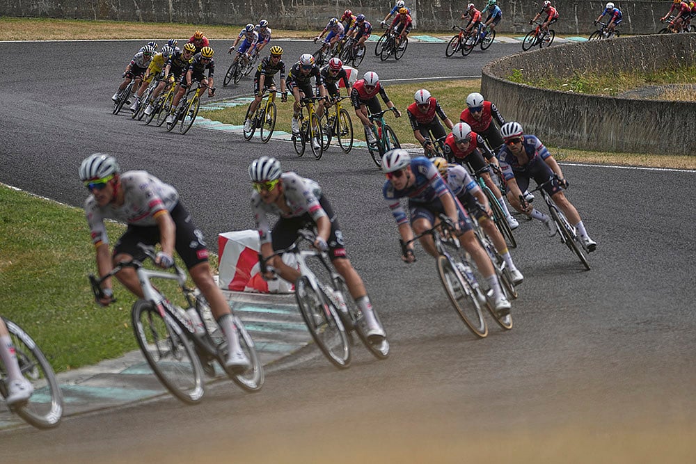 2025 Tour de France cycling race stage 10 photo_1