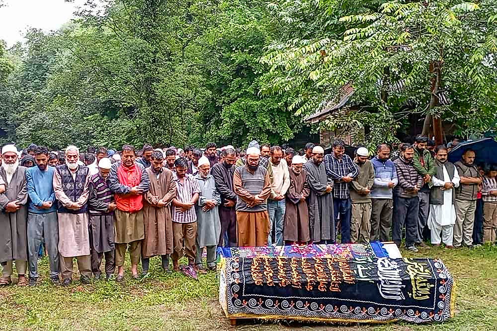 Army man dies in road accident in J-K