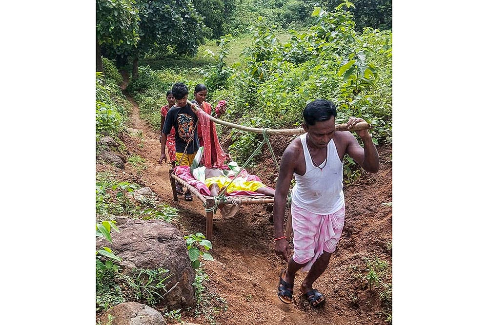Lack of connecting roads in Jharkhand village