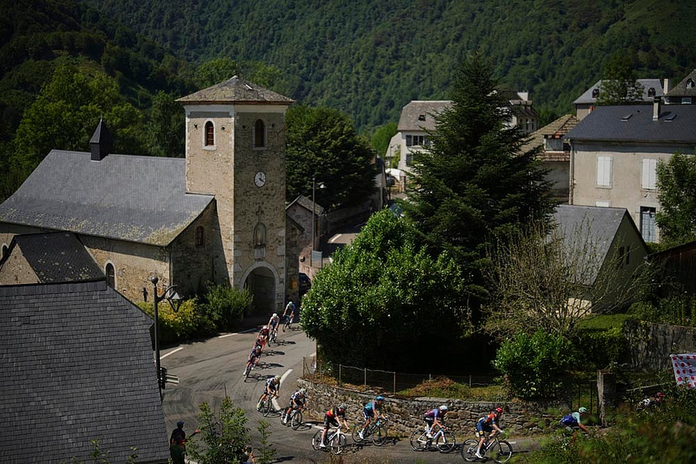 Twelfth stage of the Tour de France cycling race 2025 photos_1
